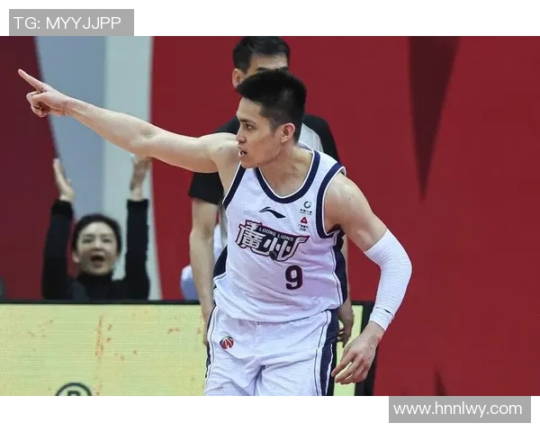 赵岩昊的篮球之路如何从青涩少年成长为CBA明星球员的传奇故事 赵岩昊的篮球之路如何从青涩少年成长为CBA明星球员的传奇故事