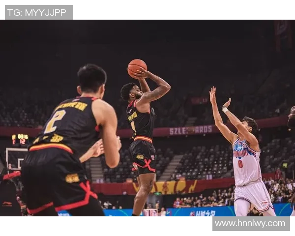 CBA视频直播深圳队对阵北京队精彩赛事回顾与分析