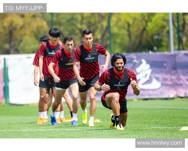 上港与山东的精彩对决直播全程回顾与赛后分析尽在这里 上港与山东的精彩对决直播全程回顾与赛后分析尽在这里