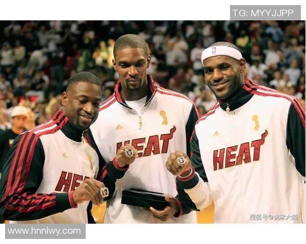 热火三巨头对决勇士王朝谁将书写NBA历史新篇章