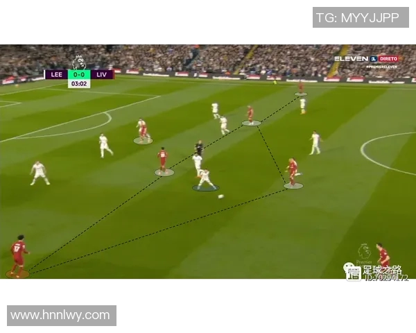 艾斯坦拿与雷恩的激烈对决揭示足球战术与团队合作的精彩瞬间