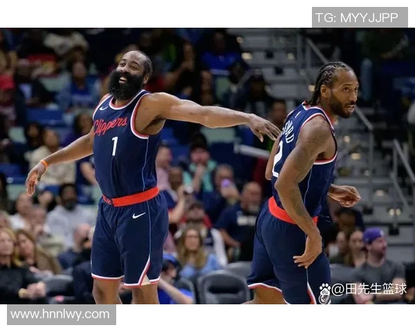 2014年2015年快船与马刺激战回顾两队巅峰对决的精彩瞬间与战术分析