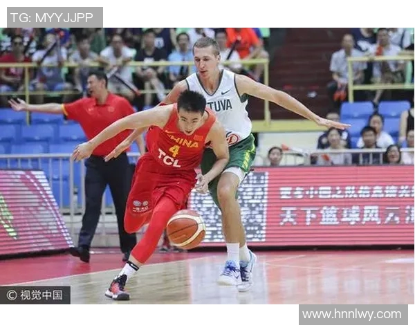 中国男篮迎战立陶宛队力争在国际赛场上展现实力与风采 中国男篮迎战立陶宛队力争在国际赛场上展现实力与风采